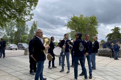 La imagen del santo recorrió las calles de la villa