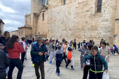 La imagen del santo recorrió las calles de la villa