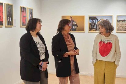 Hijas de ningún Dios es un proyecto que
