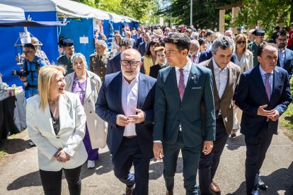 La feria regresa a La Arboleda con la habitual presencia del campo pero también de alimentación, motor o artesanía.