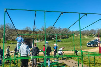 El monte Valonsadero ya luce con sus colores de fiestas