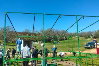 El monte Valonsadero ya luce con sus colores de fiestas