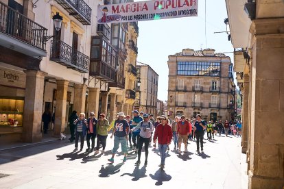 Las fotos de la marcha de Asamis que une a Soria por la integración.
