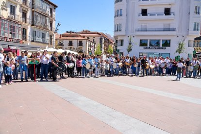Soria vibra con la celebración del Día del Dulzainero.