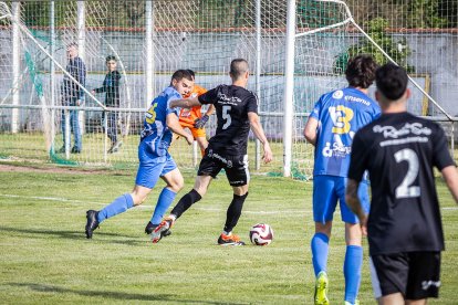 San Juan de Garray acoge la fiesta del fútbol provincial con la Copa Diputación y el Interpueblos.