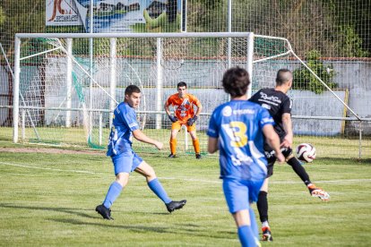 San Juan de Garray acoge la fiesta del fútbol provincial con la Copa Diputación y el Interpueblos.