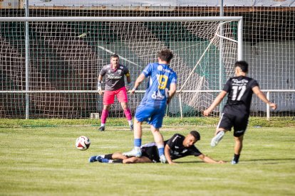 San Juan de Garray acoge la fiesta del fútbol provincial con la Copa Diputación y el Interpueblos.