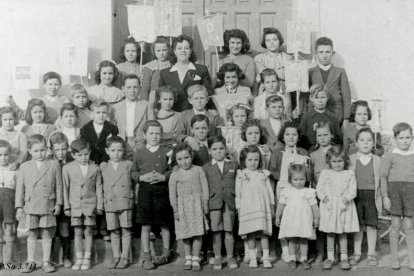 Escuelas de Torrearévalo en 1950