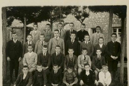 Colegio Nuestra Señora del Carmen. Fundadores Marianistas en El Royo en 1904-1920