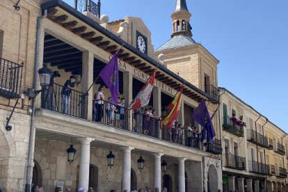 La villa se vuelca en el reconocimiento al Cuerpo en el 181 aniversario de su función.