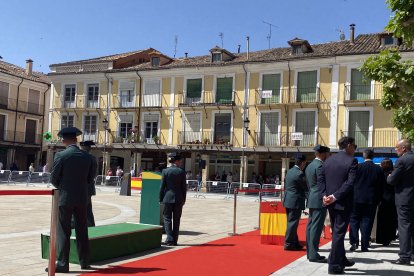 La villa se vuelca en el reconocimiento al Cuerpo en el 181 aniversario de su función.