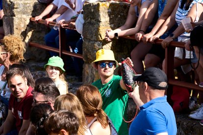 Día de fiesta en el monte con la llegada de los toros para la Saca de San Juan 2025.