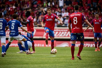 El Numancia pasó del cielo a los infiernos en dos minutos.