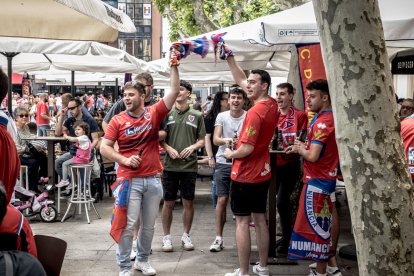 El equipo de Aitor Calle pierde ante el Teruel con un gol de penalti en el descuento.