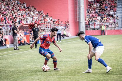 El equipo de Aitor Calle pierde ante el Teruel con un gol de penalti en el descuento.