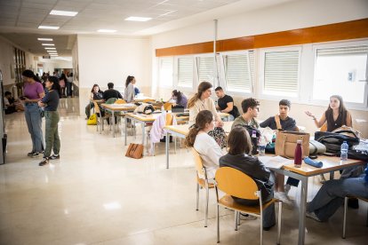 Lengua Castellana, Historia y las asignaturas específicas marcan la primera jornada de exámenes.