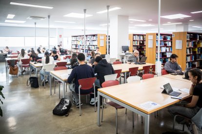 Lengua Castellana, Historia y las asignaturas específicas marcan la primera jornada de exámenes.