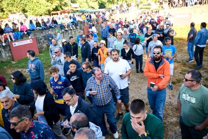 El rápido encierro matutino y el ambiente protagonizan la mañana del Lavalenguas en Valonsadero.