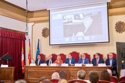 Educación para la protección y desarrollo de la naturaleza y el medio ambiente