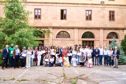 Educación para la protección y desarrollo de la naturaleza y el medio ambiente