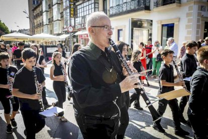 Las calles se llenaron de música