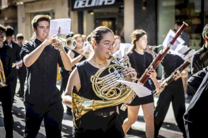Las calles se llenaron de música