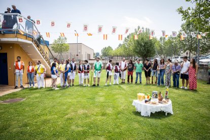 Celebración del Domingo de Calderas en el centro infantil Gloria Fuertes dentro de su proyecto sanjuanero.