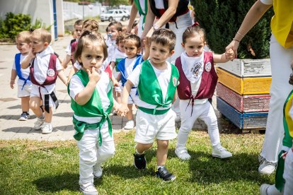 Celebración del Domingo de Calderas en el centro infantil Gloria Fuertes dentro de su proyecto sanjuanero.