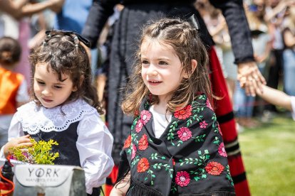 Celebración del Domingo de Calderas en el centro infantil Gloria Fuertes dentro de su proyecto sanjuanero.