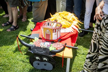 Celebración del Domingo de Calderas en el centro infantil Gloria Fuertes dentro de su proyecto sanjuanero.