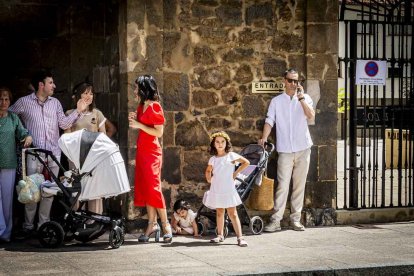 Cientos de personas se encomendaron a la Virgen