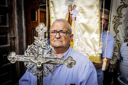 Cientos de personas se encomendaron a la Virgen