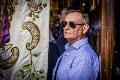 Cientos de personas se encomendaron a la Virgen