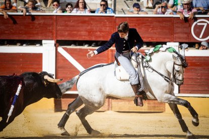 Inicia la Feria Taurina de San Juan con los rejones como protagonistas.