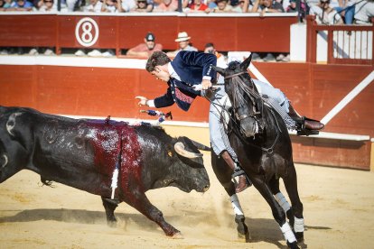 Inicia la Feria Taurina de San Juan con los rejones como protagonistas.
