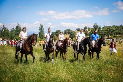 Imágenes de la jornada del Jueves La Saca, día grande de las Fiestas de San Juan