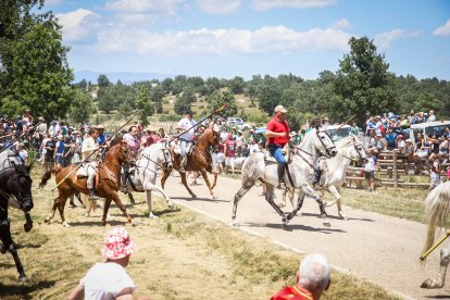 Imágenes de la jornada del Jueves La Saca, día grande de las Fiestas de San Juan