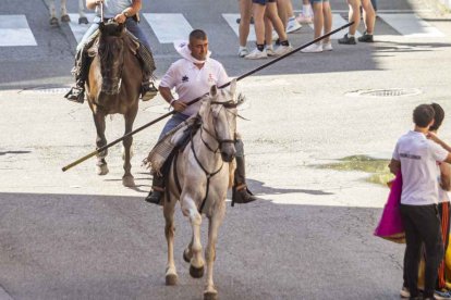 Imágenes de la jornada del Jueves La Saca, día grande de las Fiestas de San Juan