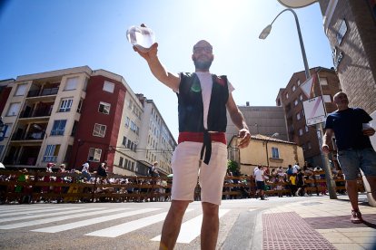 Imágenes de la jornada del Jueves La Saca, día grande de las Fiestas de San Juan