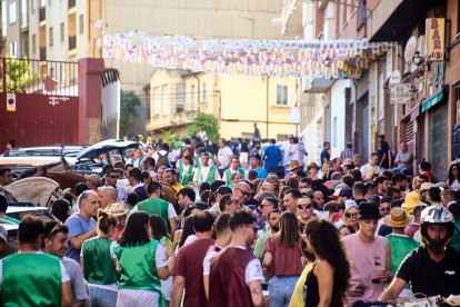 Las vaquillas tras recoger a los toros de La Saca prolongan el ambiente en el coso de San Benito.