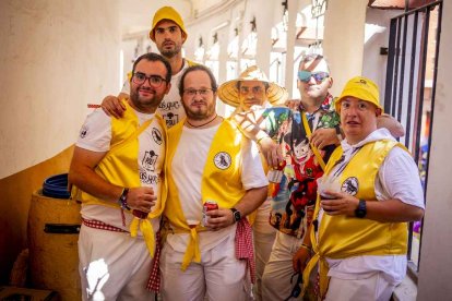La fiesta duró en la Plaza de Toros y alrededores hasta bien entrada la tarde