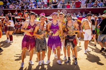 La fiesta duró en la Plaza de Toros y alrededores hasta bien entrada la tarde