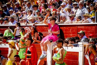 La fiesta duró en la Plaza de Toros y alrededores hasta bien entrada la tarde