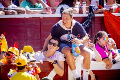 La fiesta duró en la Plaza de Toros y alrededores hasta bien entrada la tarde
