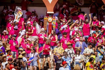 La fiesta duró en la Plaza de Toros y alrededores hasta bien entrada la tarde