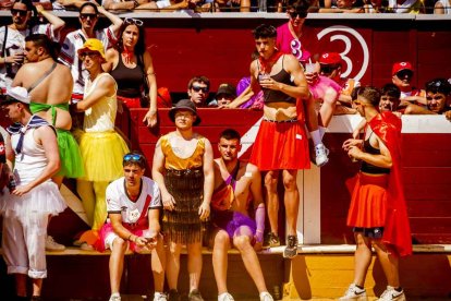 La fiesta duró en la Plaza de Toros y alrededores hasta bien entrada la tarde