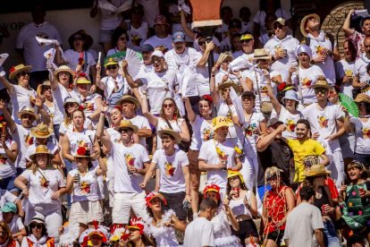 La fiesta duró en la Plaza de Toros y alrededores hasta bien entrada la tarde