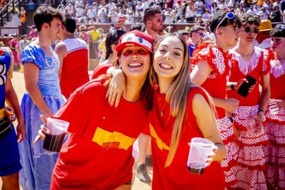 La fiesta duró en la Plaza de Toros y alrededores hasta bien entrada la tarde