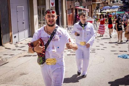 La fiesta duró en la Plaza de Toros y alrededores hasta bien entrada la tarde