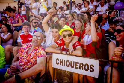 La fiesta duró en la Plaza de Toros y alrededores hasta bien entrada la tarde